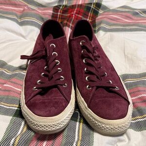 Converse All Star Chuck Taylor Burgundy Red Suede Low Top
